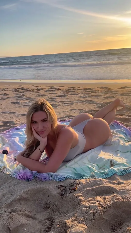Ava